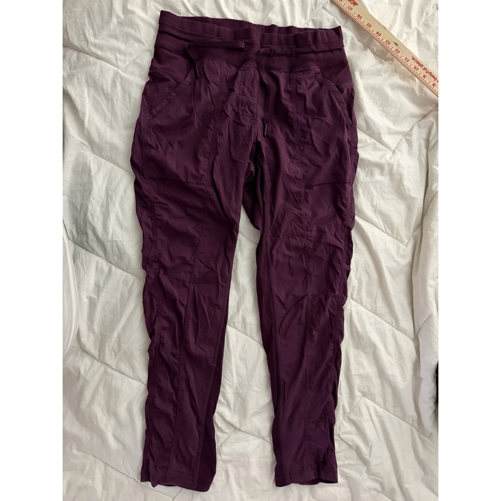 Lululemon Dance Studio Pants 2 Back Pockets Burgundy Women's Size 6